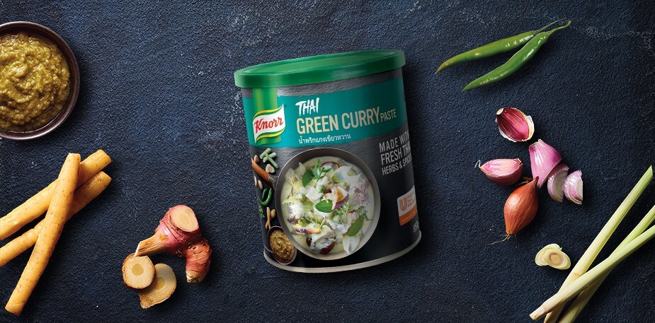 Watch: Say S̄wạs̄dī to Thai Green Curry