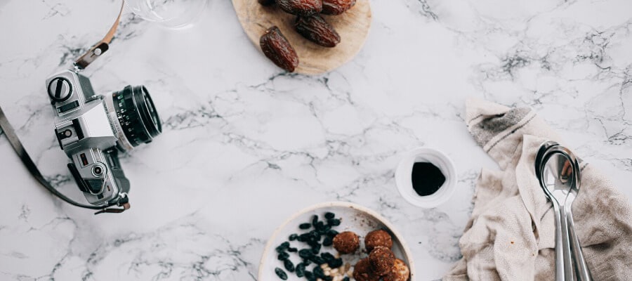 camera dates seeds display