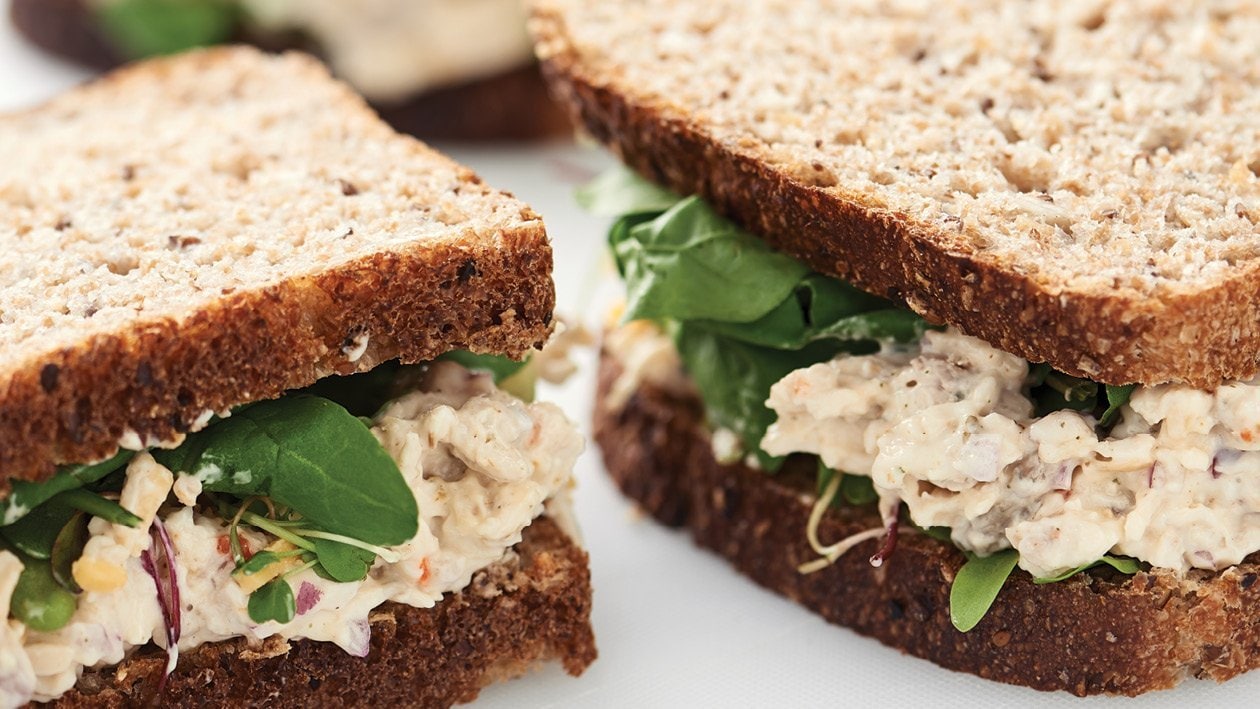 Health Stopper Chicken, Cheese and Sprout Sandwich