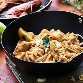 Lemon Scented Chicken and Prawn Liguini with Roasted Cashew Nuts