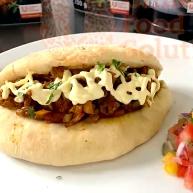 Dynamite Chicken Bun